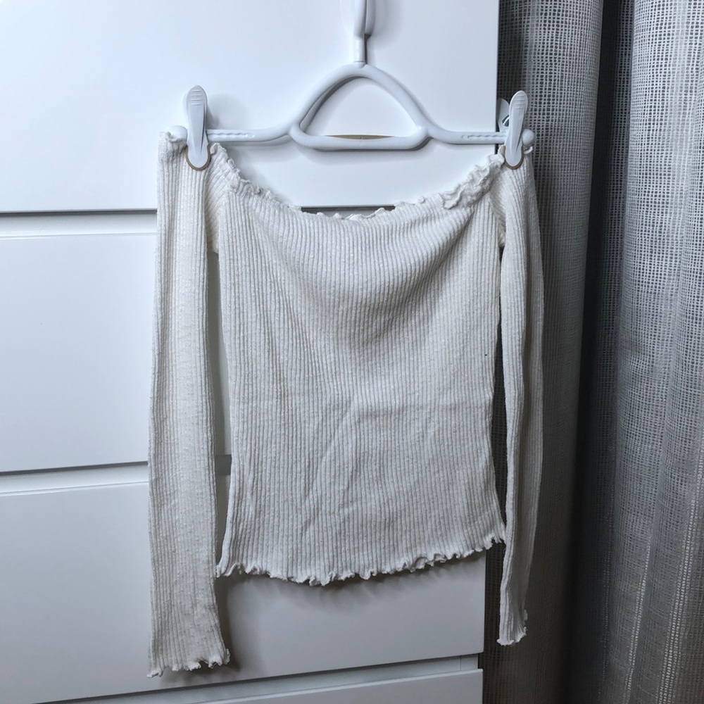 Long sleeve off the shoulder top
